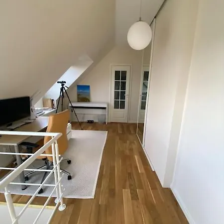 Exquisite Experience In Tallinn, 3 Bedroom Home! تالين